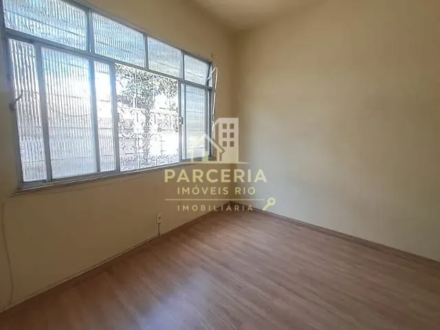 Apartamento com 57m² 2 quartos e 1 banheiro, à venda, no bairro Marechal Hermes em Rio de Janeiro