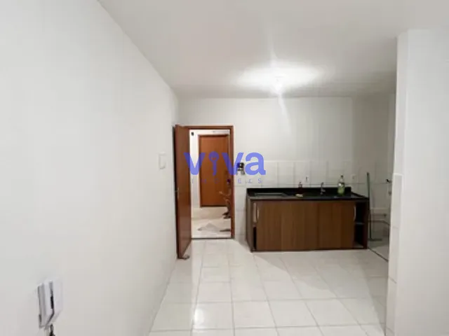 Apartamento 2 quartos e 1 banheiro, à venda, no bairro Jardim Veneza em Aparecida de Goiânia