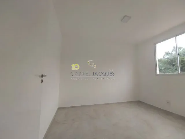 Apartamento com 53m² 2 quartos e 1 banheiro, à venda, no bairro Aririú em Palhoça