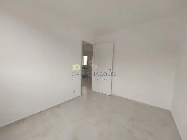 Apartamento com 53m² 2 quartos e 1 banheiro, à venda, no bairro Aririú em Palhoça