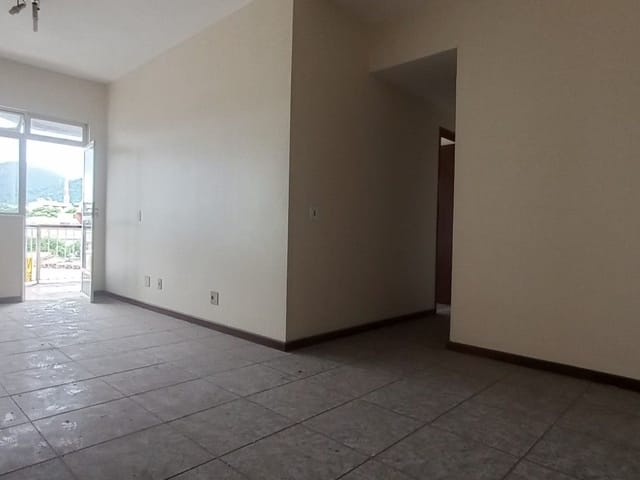 Apartamento com 127m² 3 quartos e 1 banheiro, à venda, no bairro Vila Valqueire em Rio de Janeiro
