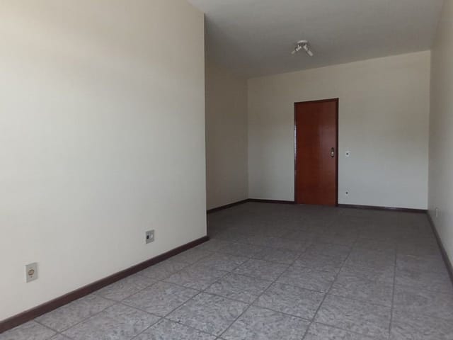 Apartamento com 127m² 3 quartos e 1 banheiro, à venda, no bairro Vila Valqueire em Rio de Janeiro