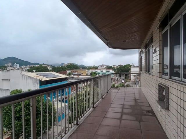 Apartamento com 127m² 3 quartos e 1 banheiro, à venda, no bairro Vila Valqueire em Rio de Janeiro
