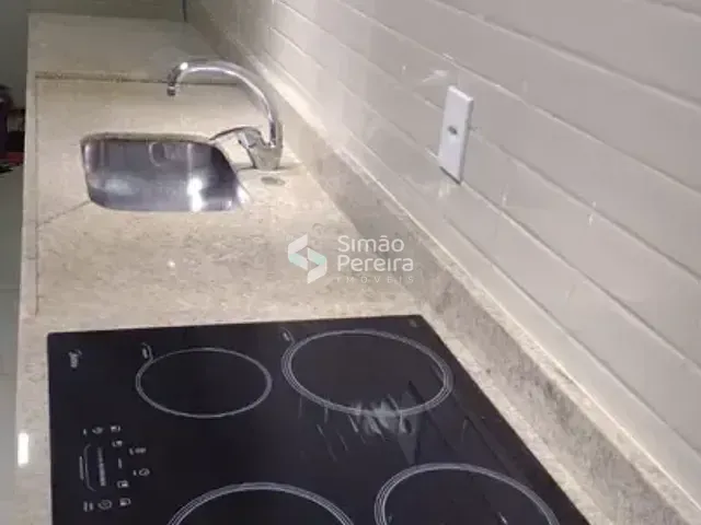 Apartamento 2 quartos e 2 banheiros, à venda, no bairro Samambaia em Petrópolis