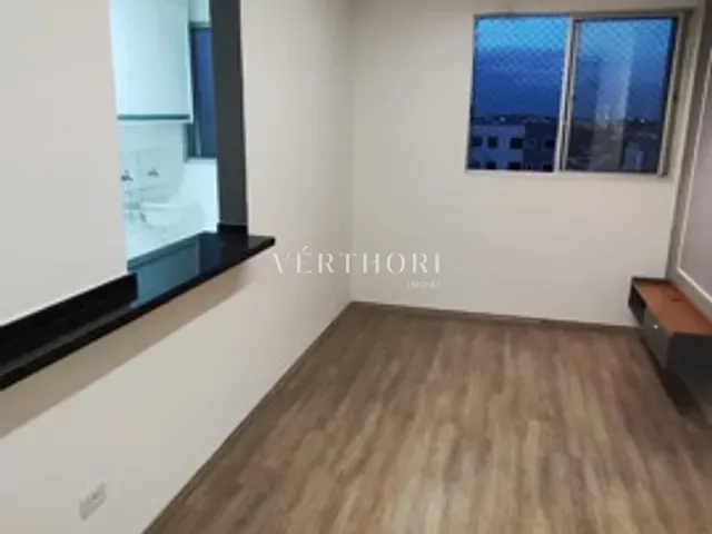 Apartamento 2 quartos e 1 banheiro, para alugar, no bairro Gleba Fazenda Palhano em Londrina