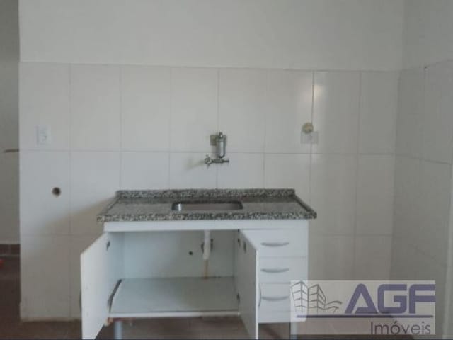 Kitnet com 33m², para alugar, no bairro Centro em Diadema