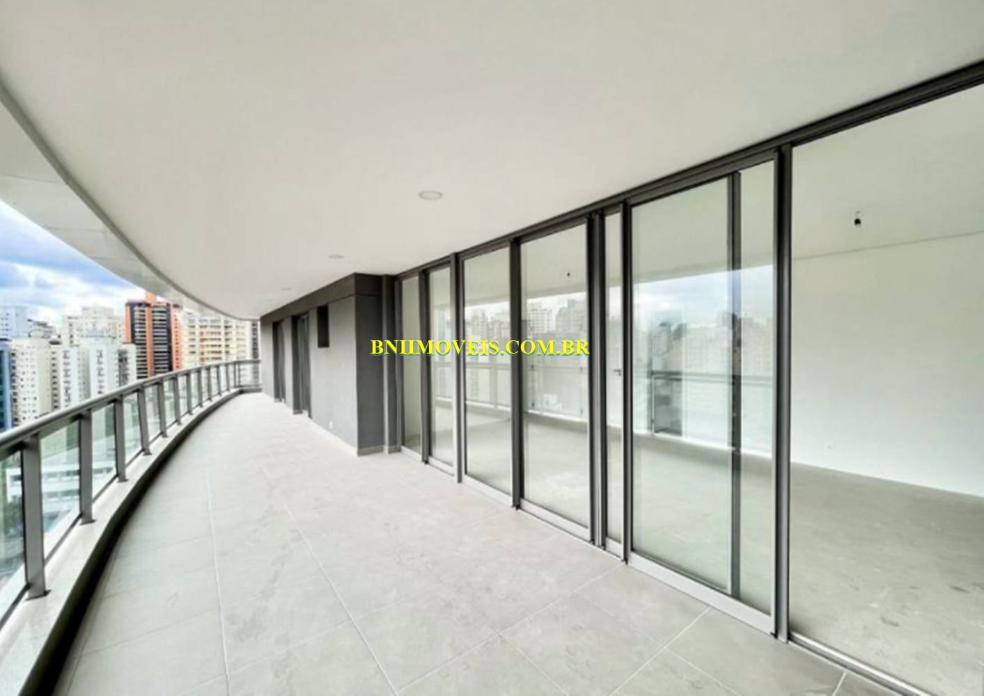 Apartamento, 3 quartos, 134 m² - Foto 3