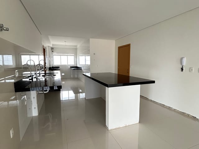 Apartamento 4 quartos e 5 banheiros, à venda, no bairro Cidade Nova em Franca