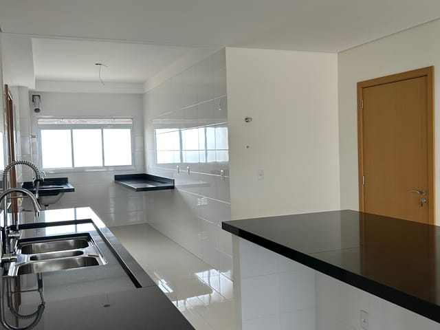 Apartamento 4 quartos e 5 banheiros, à venda, no bairro Cidade Nova em Franca