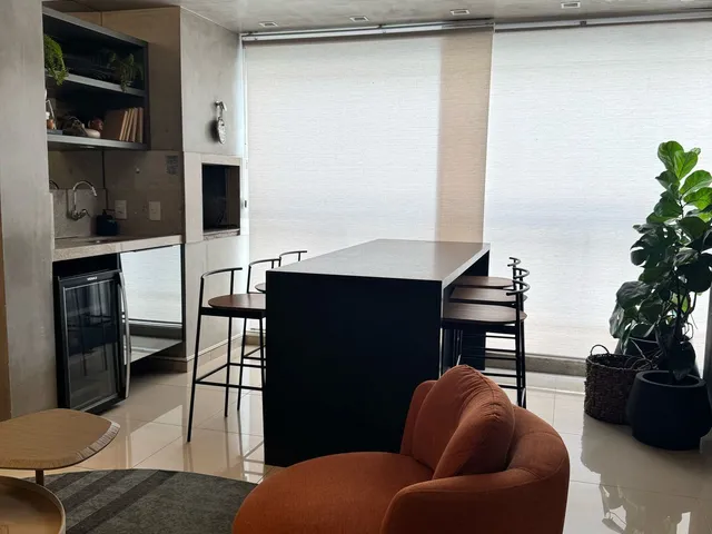 Apartamento com 192m² 3 quartos e 2 banheiros, à venda, no bairro Gleba Palhano em Londrina