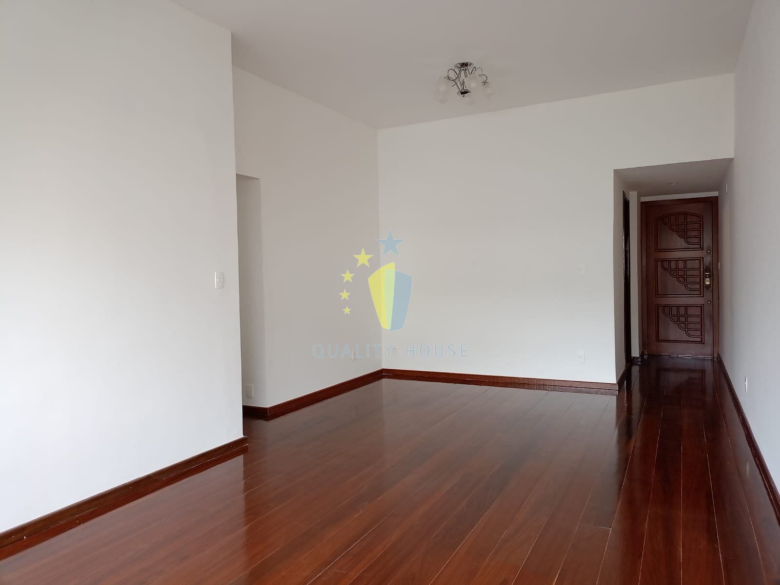 Apartamento para alugar com 3 quartos, 105m² - Foto 5