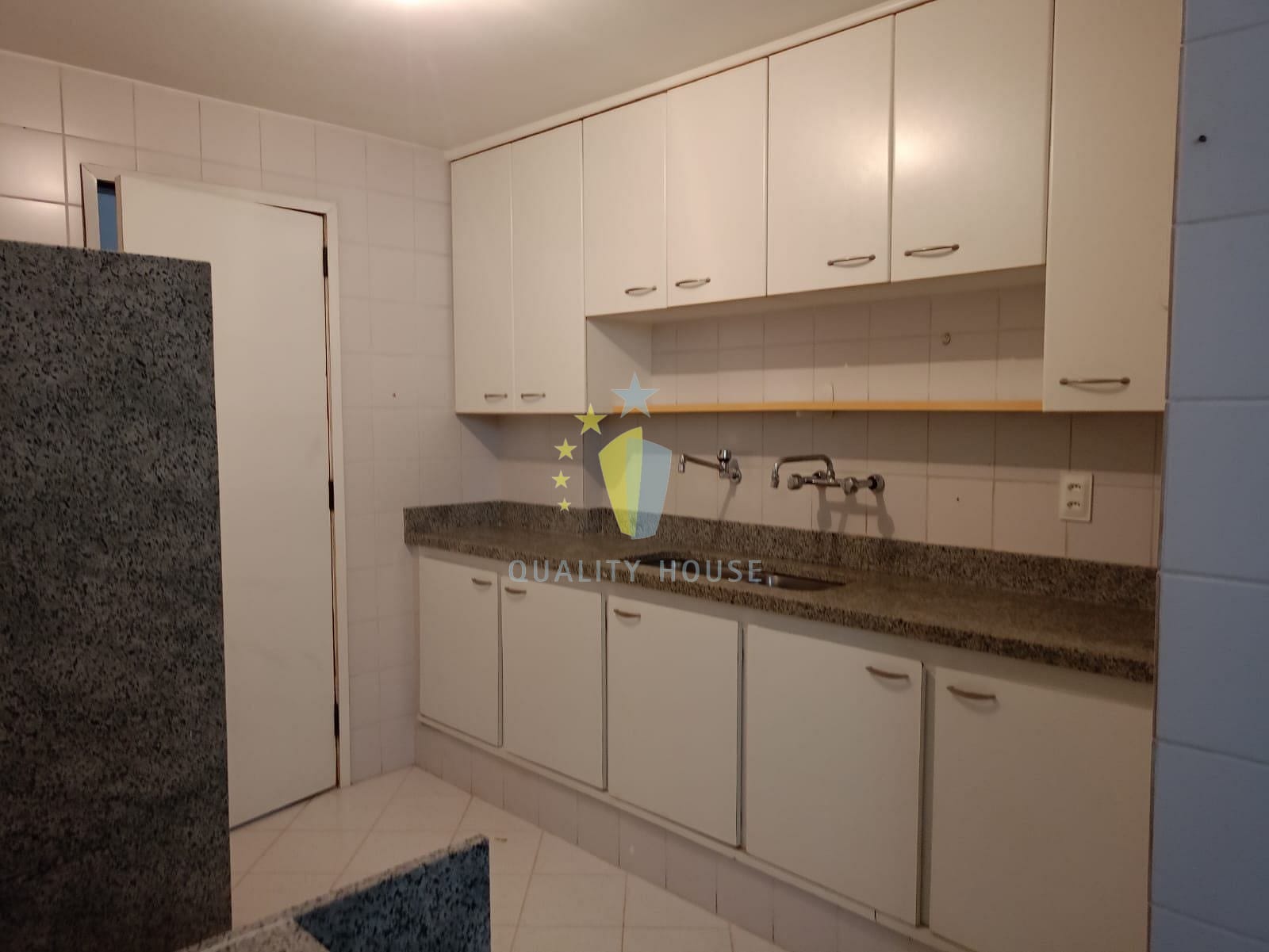 Apartamento para alugar com 3 quartos, 105m² - Foto 20