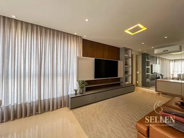 Apartamento com 176m² 3 quartos e 5 banheiros, à venda, no bairro Centro em Balneário Camboriú