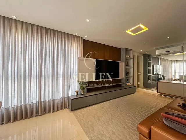 Apartamento com 176m² 3 quartos e 5 banheiros, à venda, no bairro Centro em Balneário Camboriú