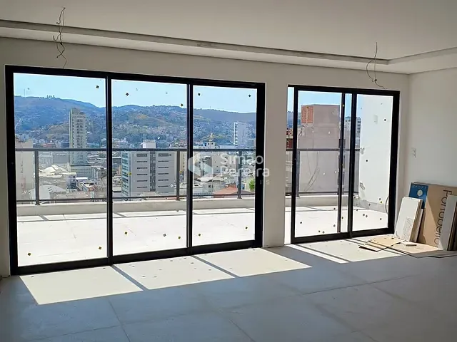 Cobertura / Penthouse com 270m² 4 quartos e 6 banheiros, à venda, no bairro Santa Helena em Juiz de Fora
