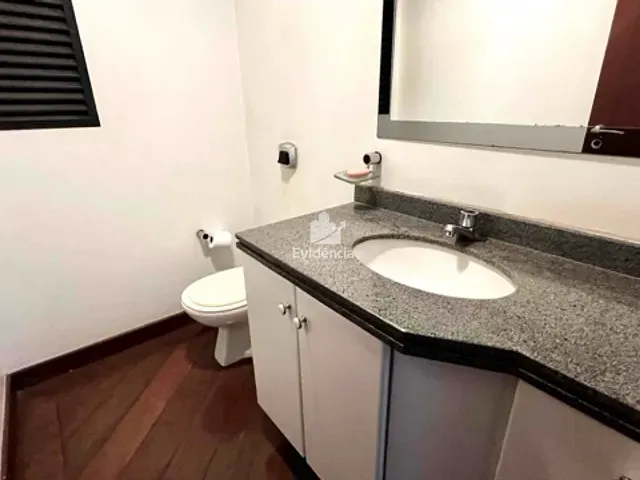 Apartamento com 257m² 4 quartos e 5 banheiros, à venda, no bairro Centro em Londrina