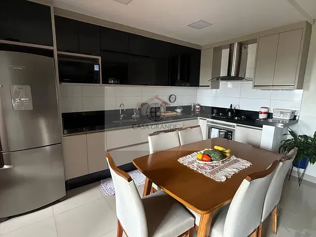 Apartamento 3 quartos e 3 banheiros, à venda, no bairro Centro em Rolândia