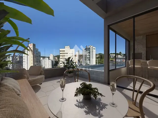 Cobertura / Penthouse 3 quartos e 4 banheiros, à venda, no bairro Jardim Blumenau em Blumenau