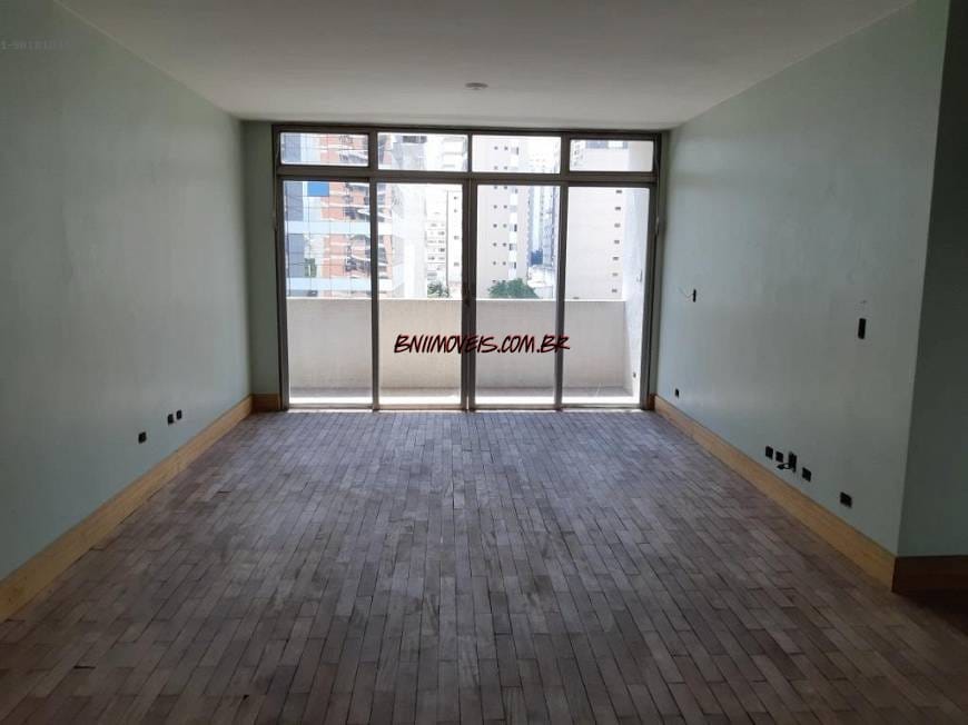 Apartamento, 3 quartos, 140 m² - Foto 1