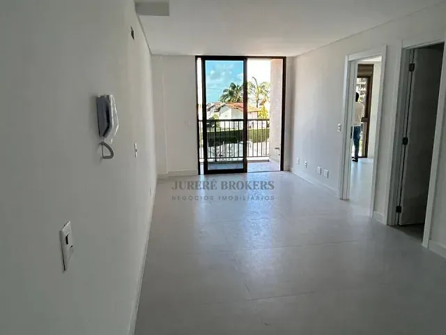 Apartamento 1 quarto e 2 banheiros, à venda, no bairro Jurerê em Florianópolis