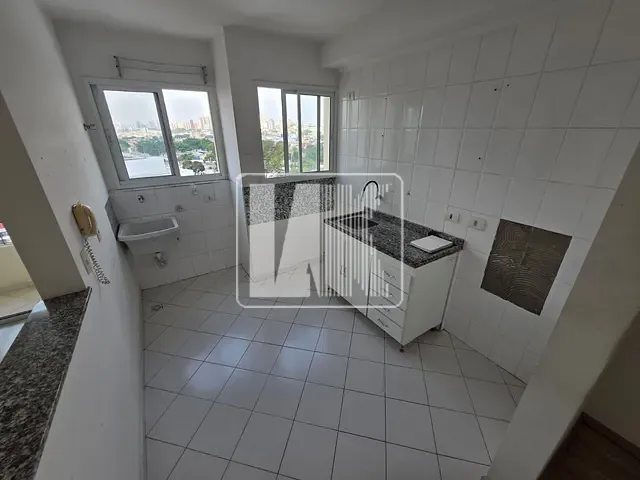 Apartamento com 46m² 2 quartos e 1 banheiro, para alugar, no bairro Vila Palmares em Santo André