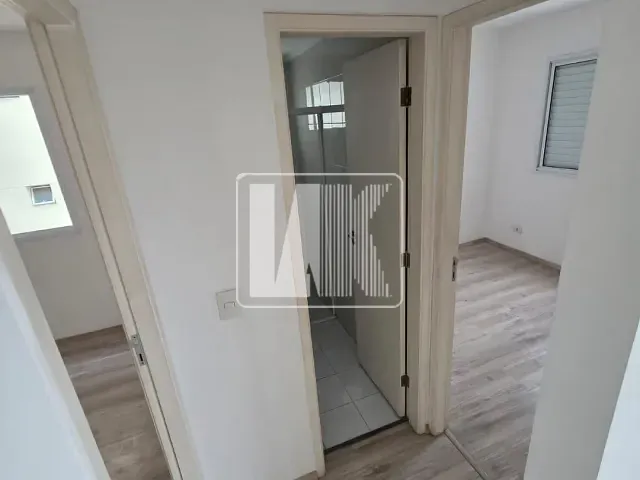 Apartamento com 46m² 2 quartos e 1 banheiro, para alugar, no bairro Vila Palmares em Santo André