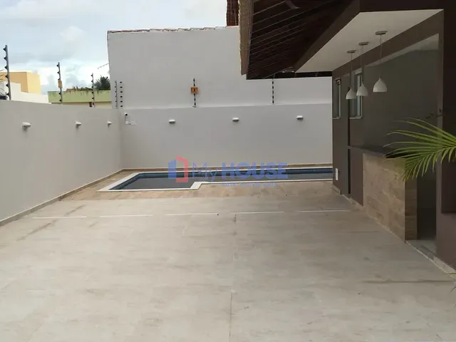 Apartamento 3 quartos e 2 banheiros, à venda, no bairro Nossa Senhora da Vitória em Ilhéus
