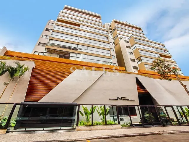 Apartamento com 228m² 4 quartos e 6 banheiros, à venda, no bairro Centro em Juiz de Fora