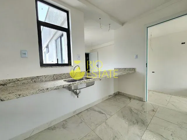 Cobertura / Penthouse com 122m² 3 quartos e 2 banheiros, à venda, no bairro Jardim Amália em Volta Redonda