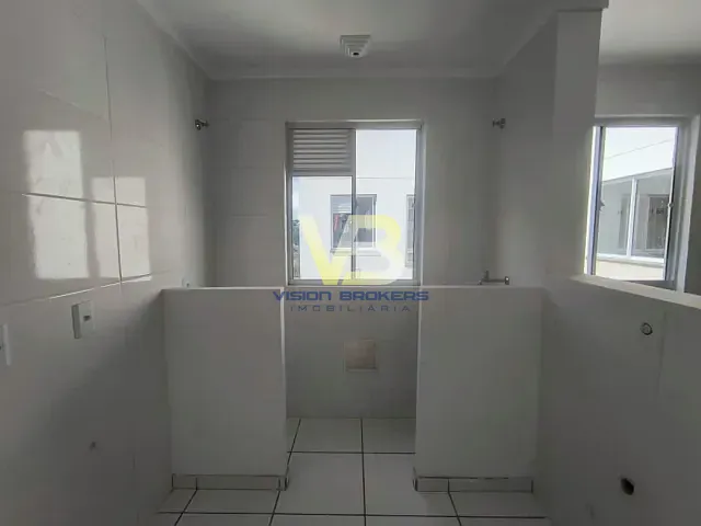 Apartamento 2 quartos e 1 banheiro, à venda, no bairro Bonfim em Almirante Tamandaré