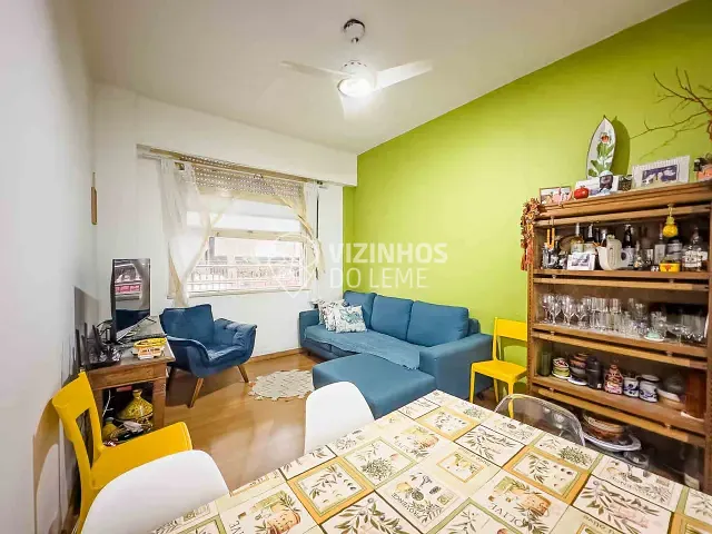 Apartamento com 69m² 2 quartos e 1 banheiro, à venda, no bairro Leme em Rio de Janeiro