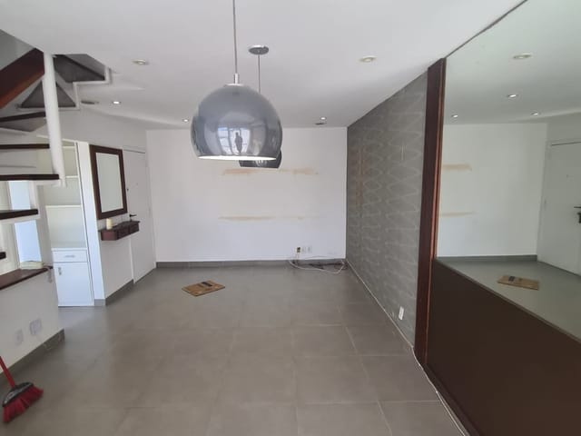 Apartamento com 70m² 2 quartos e 2 banheiros, para alugar, no bairro Recreio dos Bandeirantes em Rio de Janeiro