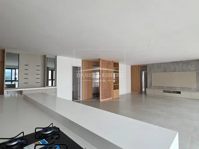 Apartamento 3 quartos e 4 banheiros, à venda, no bairro Gleba Fazenda Palhano em Londrina