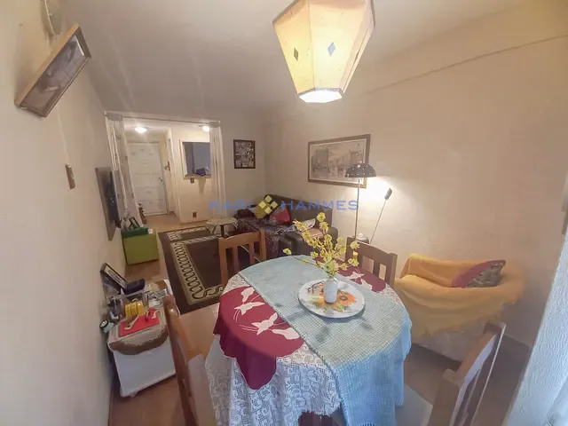 Apartamento 1 quarto e 1 banheiro, à venda, no bairro Bingen em Petrópolis