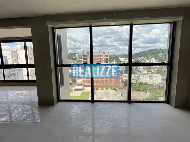 Apartamento com 235m² 3 quartos e 2 banheiros, à venda, no bairro Centro em Marau