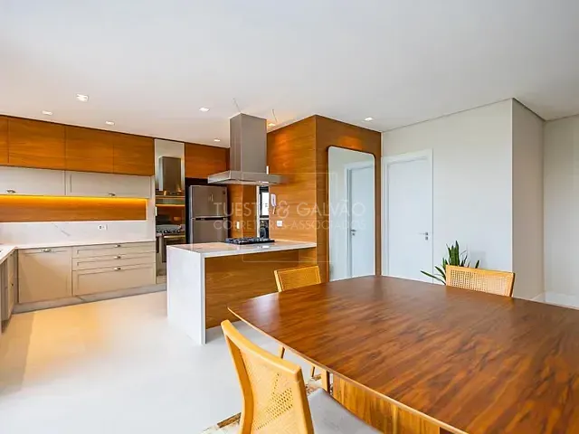 Apartamento com 150m² 3 quartos e 5 banheiros, à venda, no bairro Alto da Rua XV em Curitiba