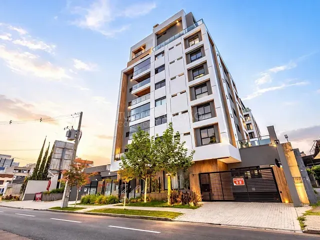 Apartamento com 150m² 3 quartos e 5 banheiros, à venda, no bairro Alto da Rua XV em Curitiba
