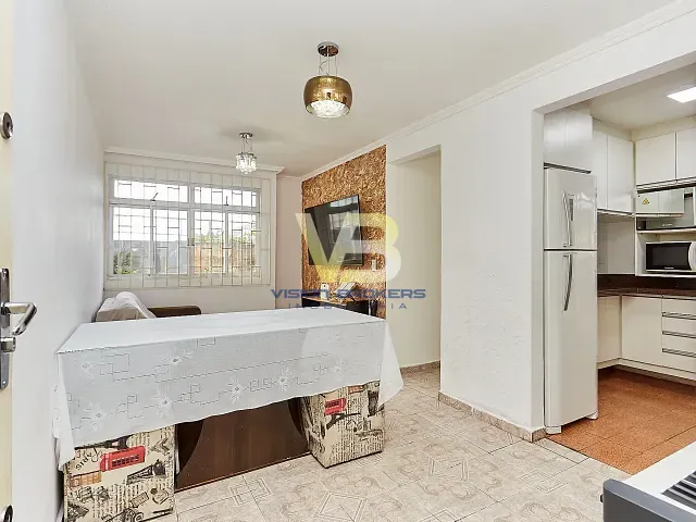 Apartamento 2 quartos e 1 banheiro, à venda, no bairro Campo Comprido em Curitiba