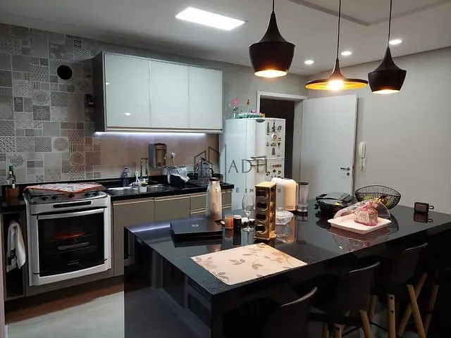Apartamento 3 quartos e 3 banheiros, à venda, no bairro Vila Suissa em Mogi das Cruzes