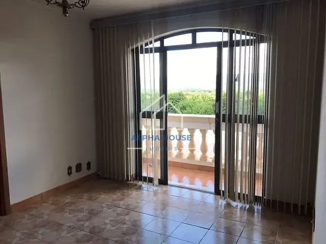 Apartamento 3 quartos e 2 banheiros, à venda, no bairro Santana em Pindamonhangaba