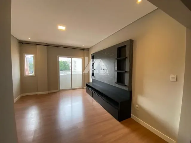 Apartamento com 180m² 3 quartos e 3 banheiros, à venda, no bairro Centro em Guarapuava