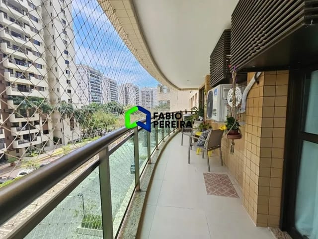 Apartamento com 95m² 2 quartos e 3 banheiros, à venda, no bairro Barra da Tijuca em Rio de Janeiro