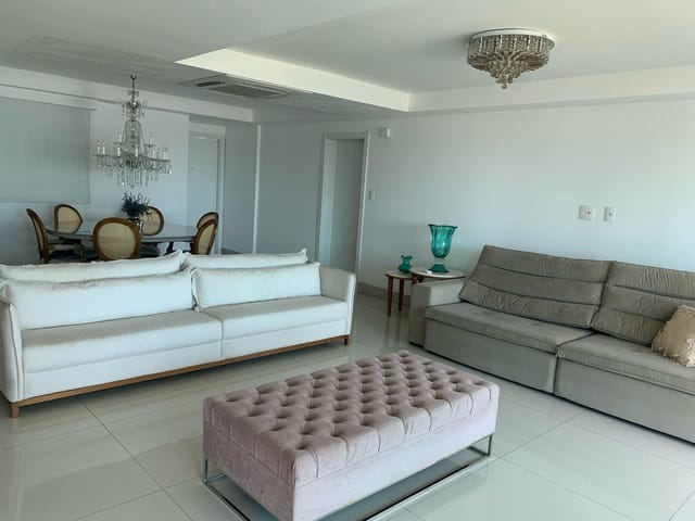 Apartamento 3 quartos e 5 banheiros, à venda, no bairro Jardins em Aracaju