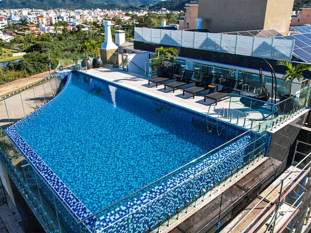 Apartamento com 107m² 2 quartos e 3 banheiros, à venda, no bairro Ingleses do Rio Vermelho em Florianópolis
