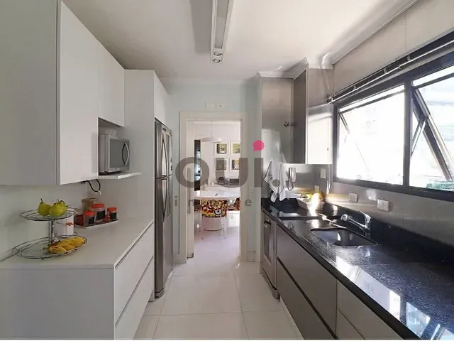Apartamento 3 quartos e 5 banheiros, à venda, no bairro Itaim Bibi em São Paulo