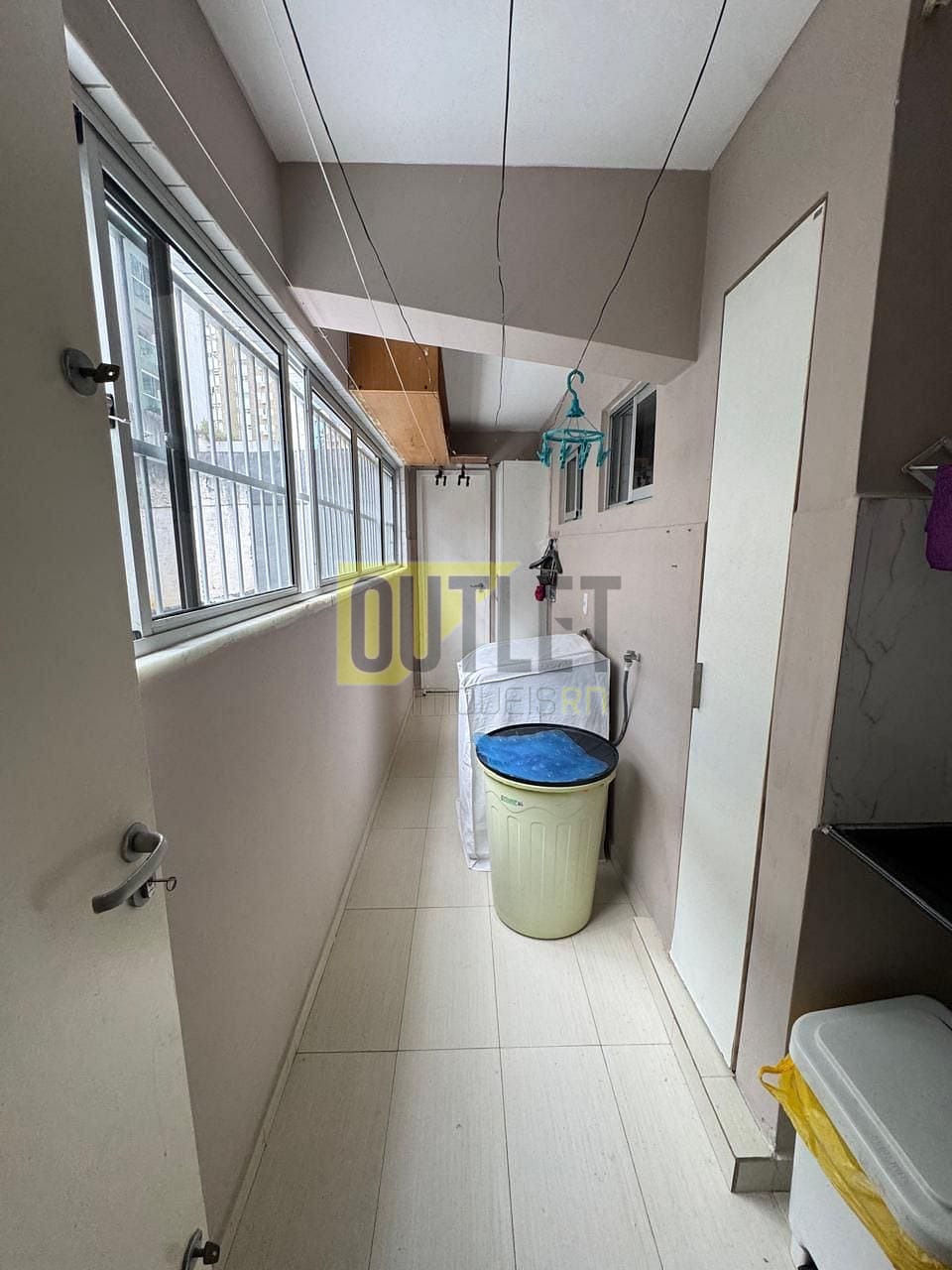 Apartamento à venda com 3 quartos, 143m² - Foto 3