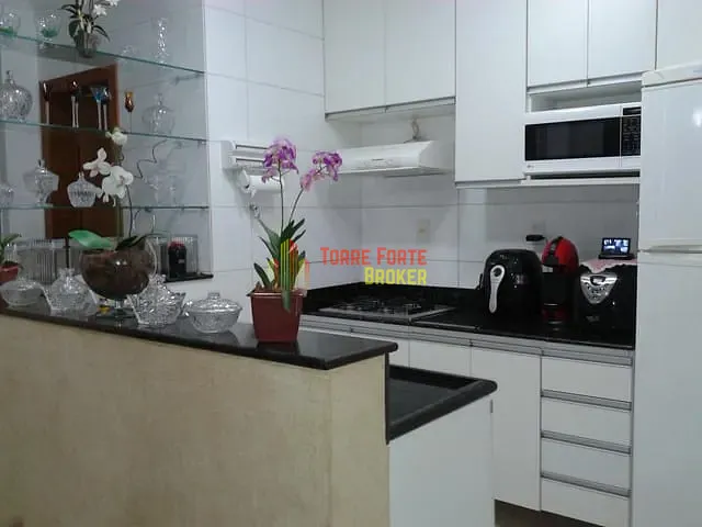 Apartamento com 180m² 4 quartos e 3 banheiros, à venda, no bairro Buritis em Belo Horizonte