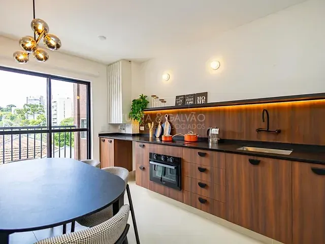 Apartamento com 71m² 2 quartos e 2 banheiros, à venda, no bairro Cabral em Curitiba