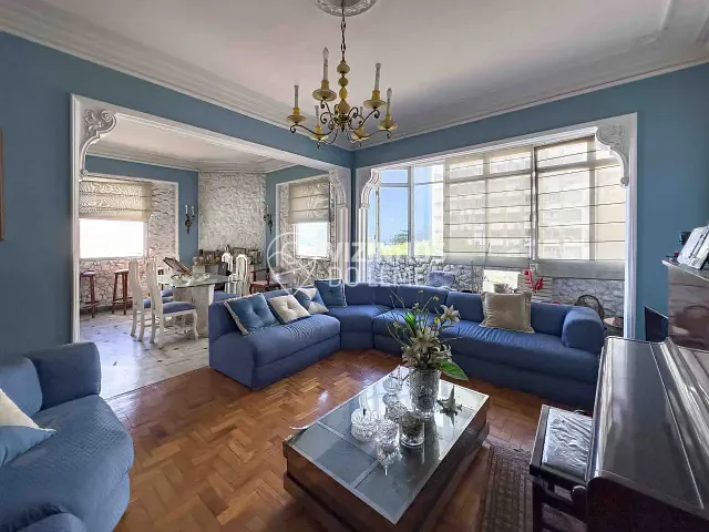 Apartamento com 118m² 2 quartos e 2 banheiros, à venda, no bairro Leme em Rio de Janeiro