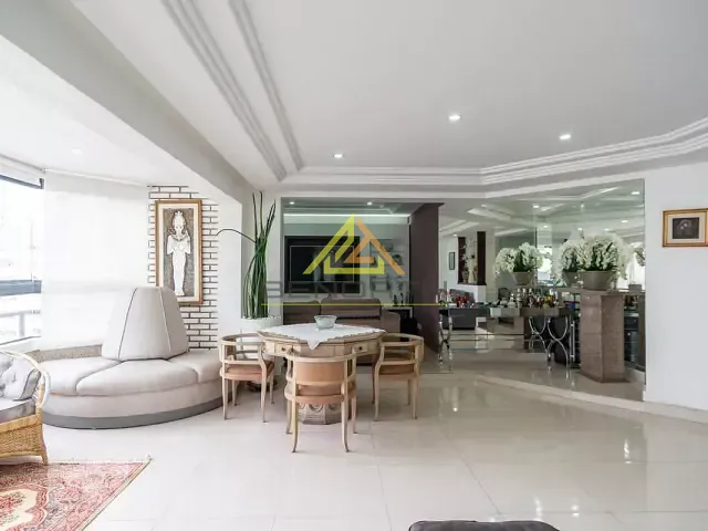 Apartamento com 230m² 4 quartos e 4 banheiros, para alugar, no bairro Santana em São Paulo